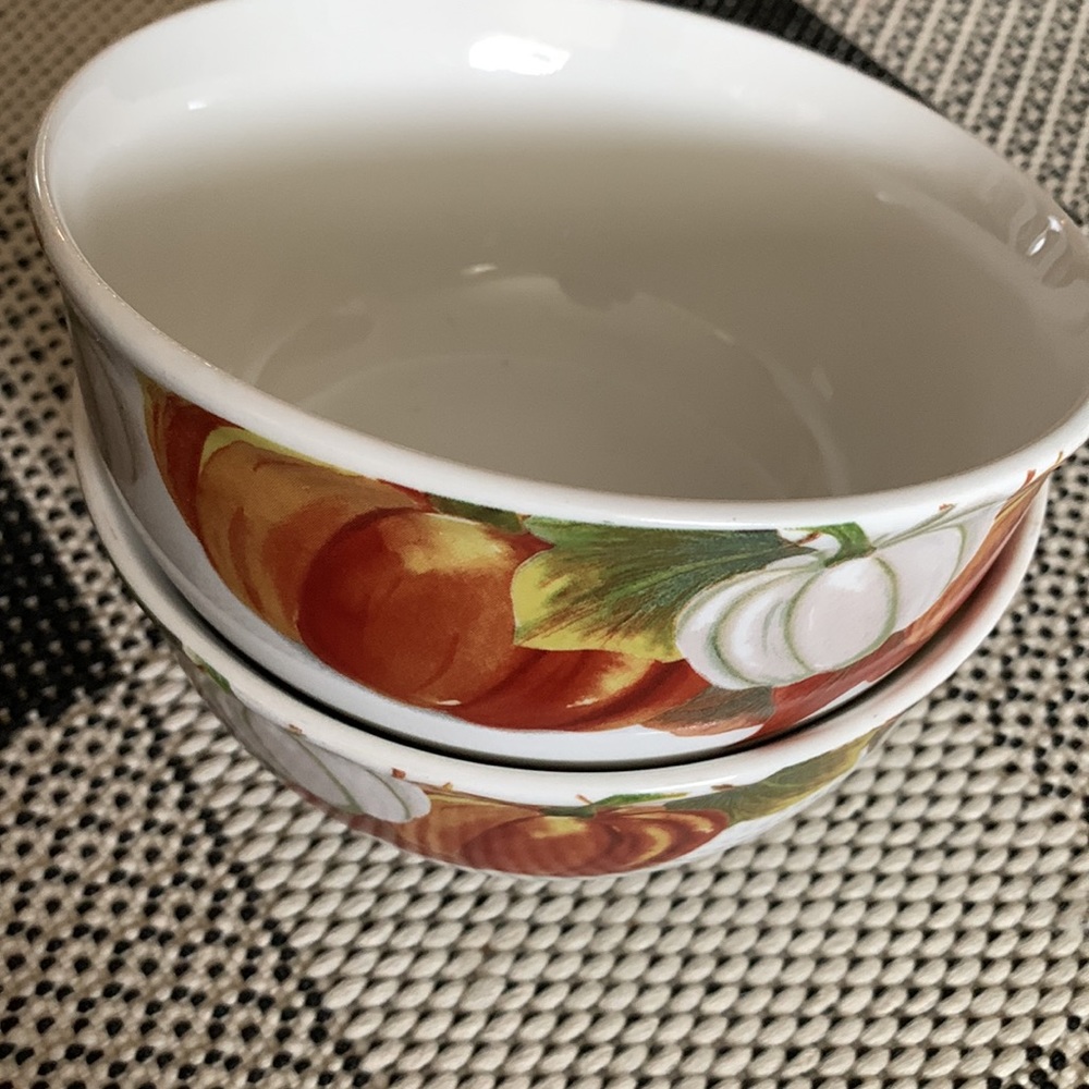 MSet of 2 pumpkin ceramic soup bowls